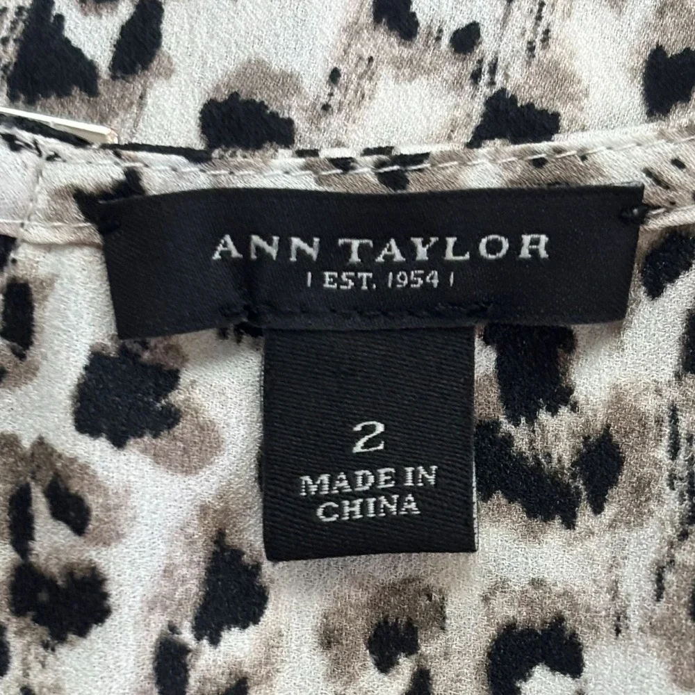 Ann Taylor Leopard Print Scoop Neck Feminine Chic‎ Sensual Blouse Back Zipper 2 - Picture 9 of 11